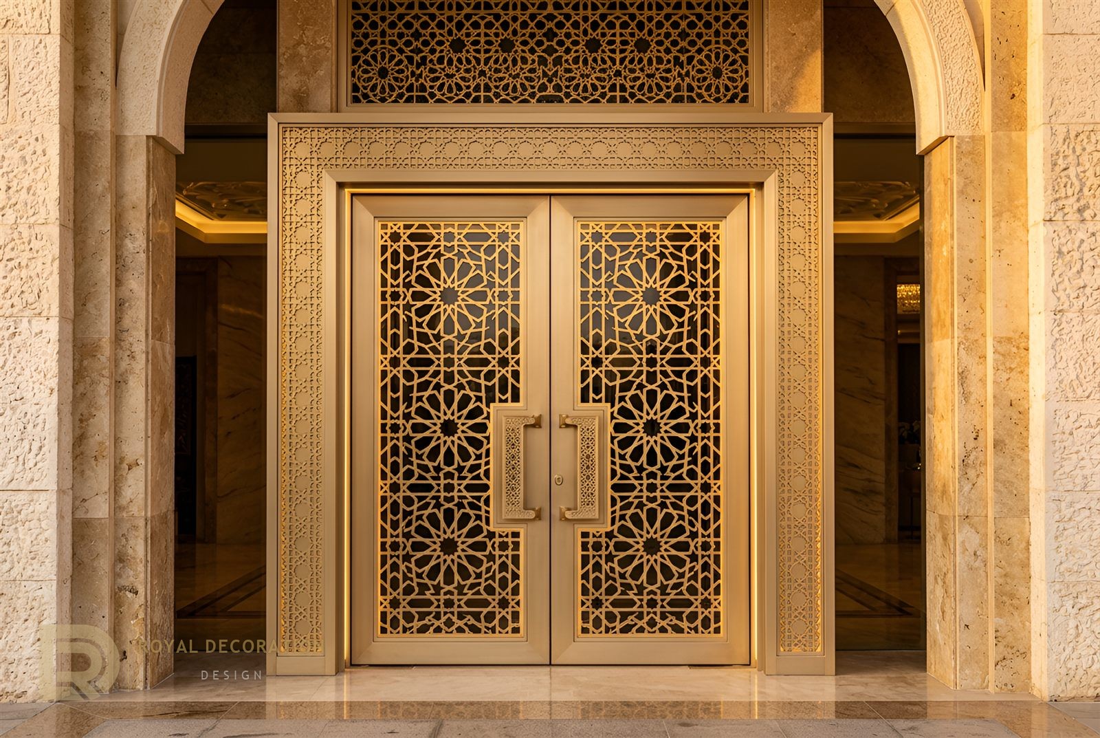 Five-Star Hotel &mdash; Champagne Gold &mdash; Entrance portal